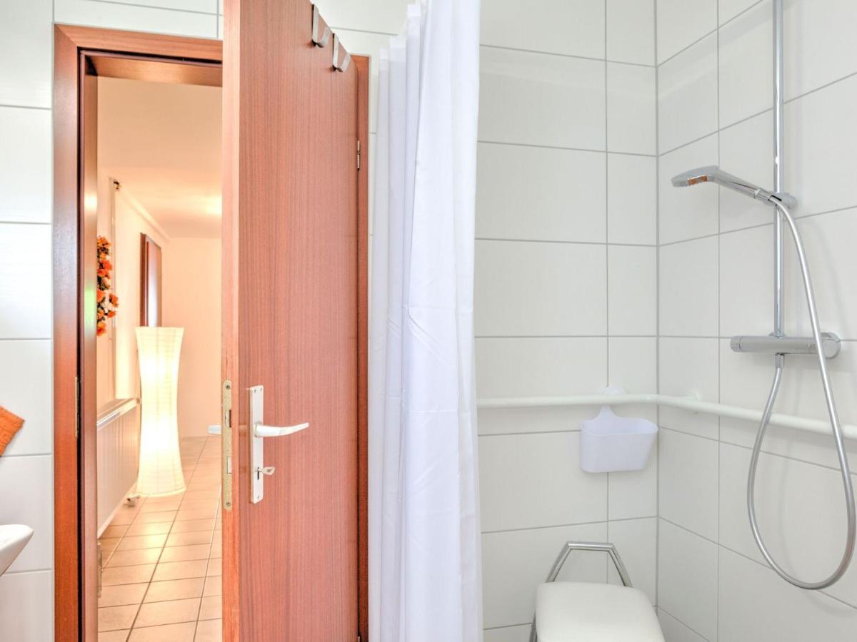 Sunny Flat In Bad Driburg With Garden Apartment Bagian luar foto