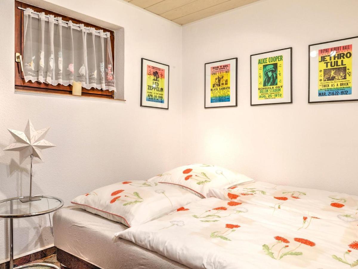Sunny Flat In Bad Driburg With Garden Apartment Ruang foto