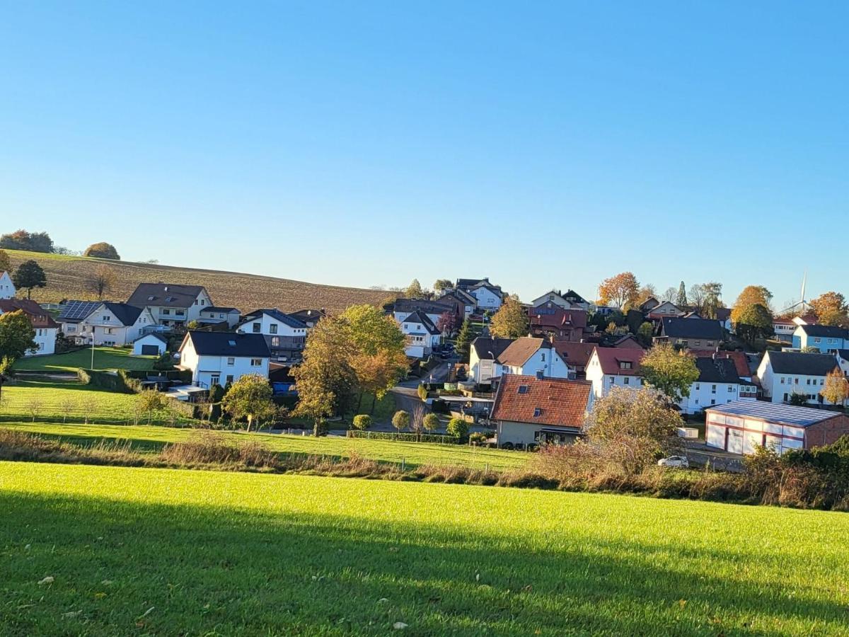 Sunny Flat In Bad Driburg With Garden Apartment Bagian luar foto