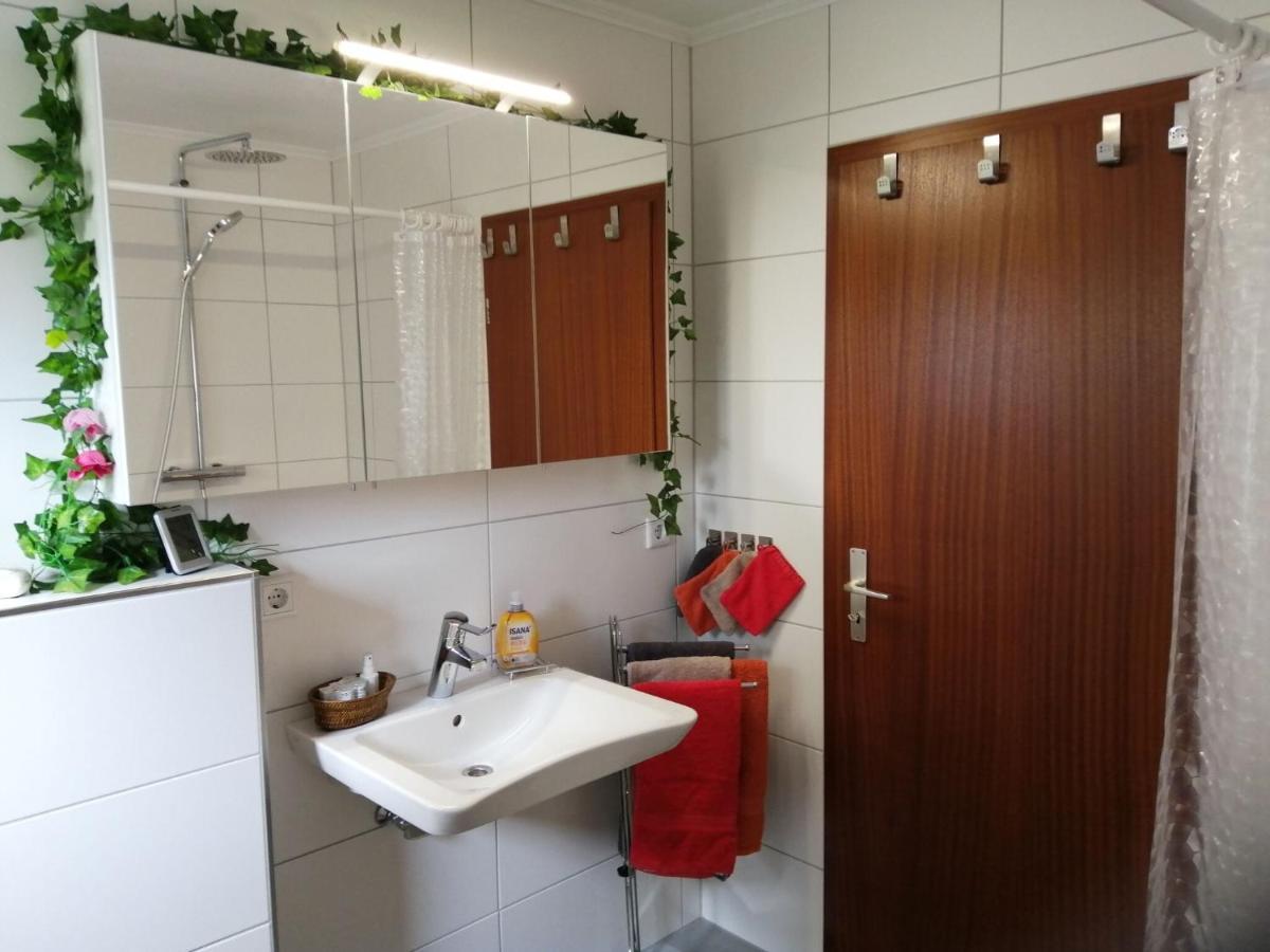 Sunny Flat In Bad Driburg With Garden Apartment Bagian luar foto